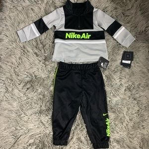 Nike toddler set